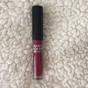 NWOT LIPSTICK